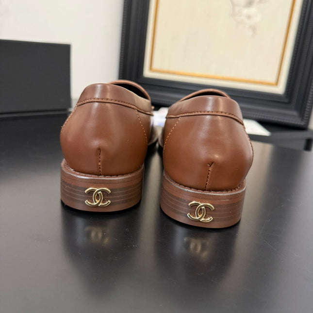 CC 25C Moccasins Brown Patent Leather