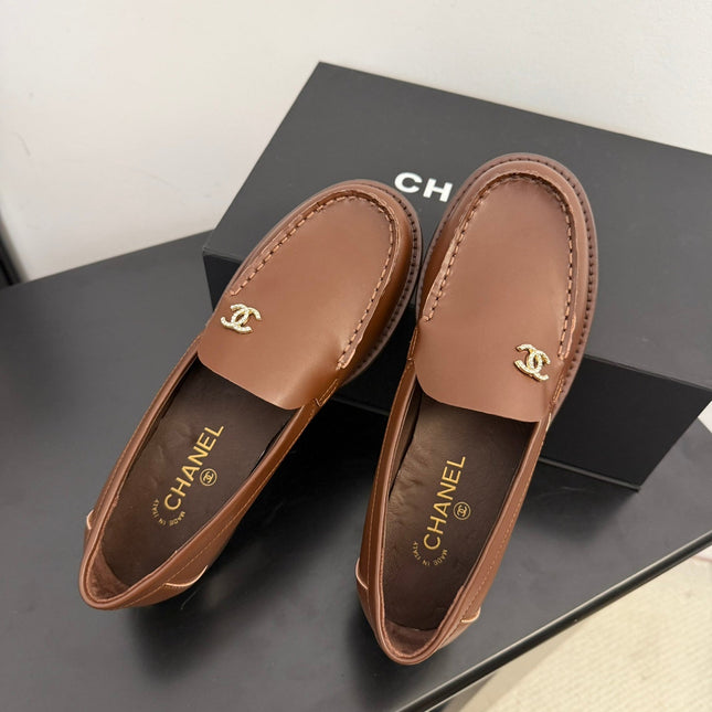 CC 25C Moccasins Brown Patent Leather