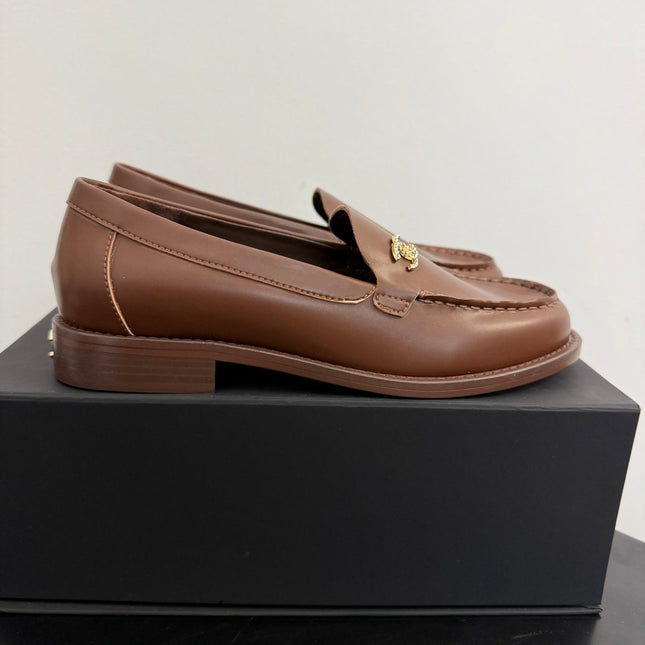 CC 25C Moccasins Brown Patent Leather