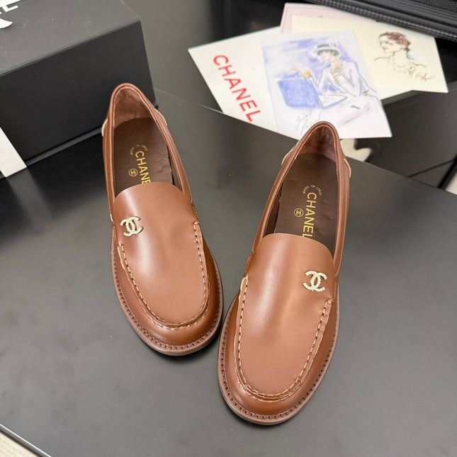 CC 25C Moccasins Brown Patent Leather