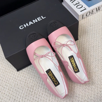 FLAT MARY JANE PUMPS IN BABY PINK LAMBSKIN MIX BLACK FABRIC