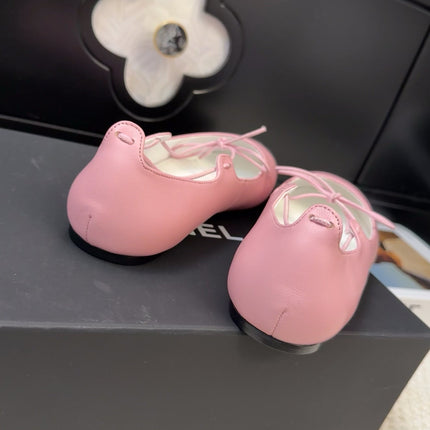 FLAT MARY JANE PUMPS IN BABY PINK LAMBSKIN MIX BLACK FABRIC