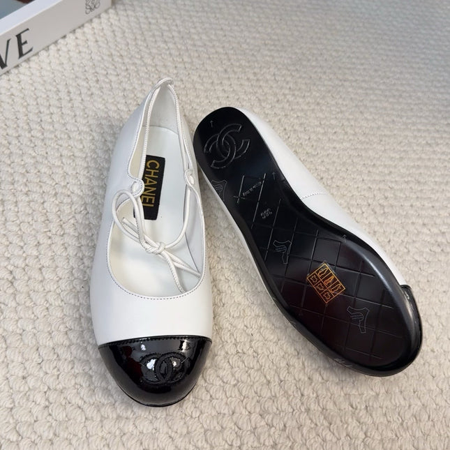 FLAT MARY JANE PUMPS IN WHITE MIX BLACK LAMBSKIN