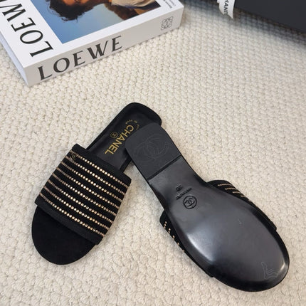 FLAT SLIDE IN BLACK SUEDE WITH CRYSTALS
