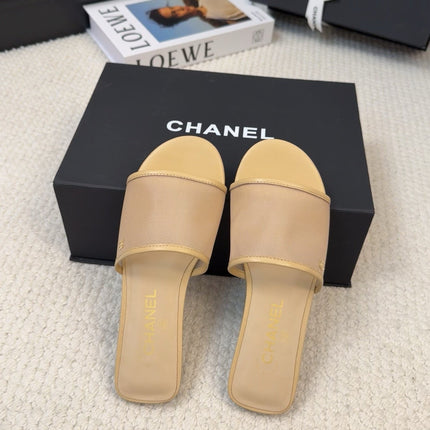 FLAT SLIDE IN FLAX YELLOW MESH AND SUEDE