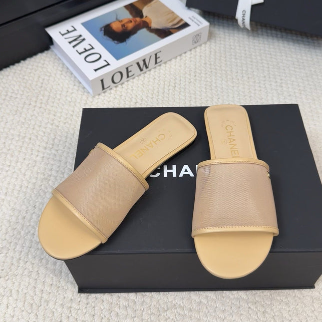 FLAT SLIDE IN FLAX YELLOW MESH AND SUEDE