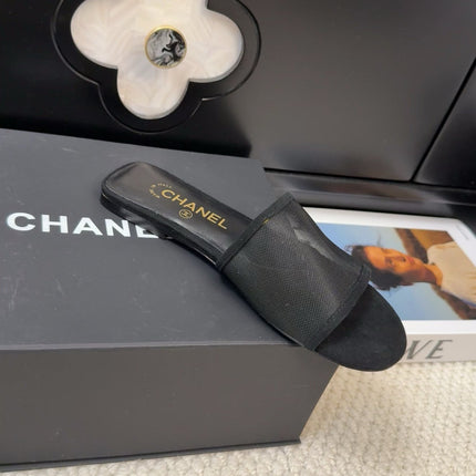 FLAT SLIDE IN BLACK MESH AND SUEDE