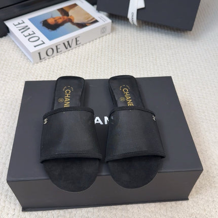 FLAT SLIDE IN BLACK MESH AND SUEDE