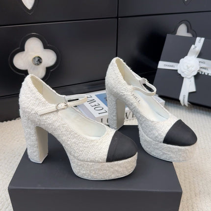 FLATFORM SANDAL IN WHITE TWEED AND BLACK FABRIC