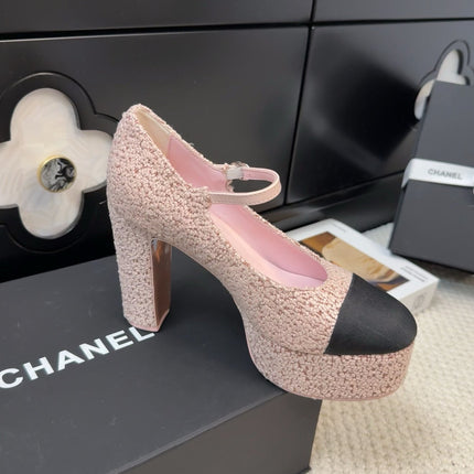 FLATFORM SANDAL IN LIGHT PINK TWEED AND BLACK FABRIC