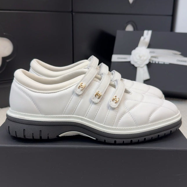 SNEAKERS WITH THREE STRAPS IN WHITE CALFSKIN