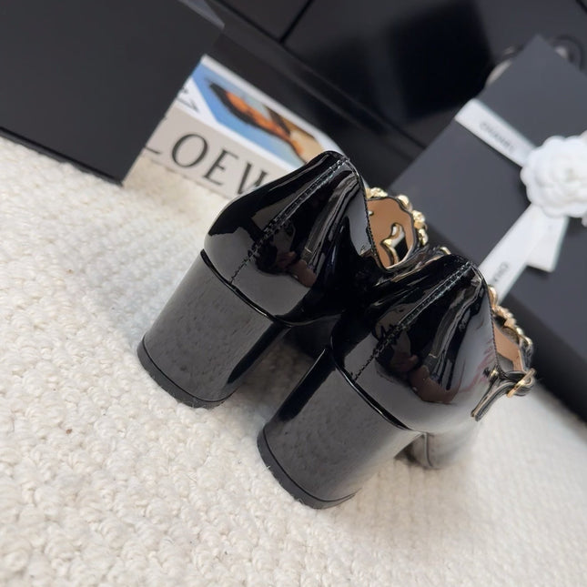 MARY JANE SHOES IN BLACK PATENT CALFSKIN 55 MM