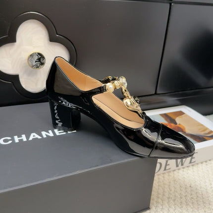 MARY JANE SHOES IN BLACK PATENT CALFSKIN 55 MM