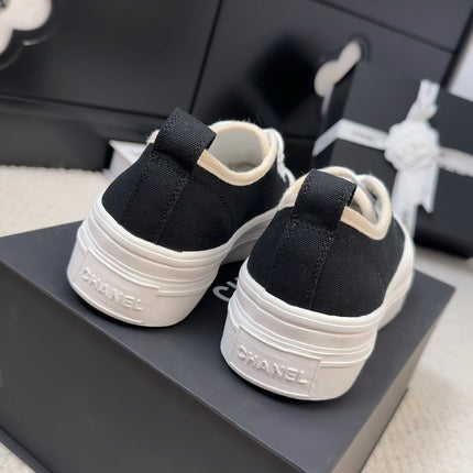 TRAINERS SHOES IN BLACK FABRIC