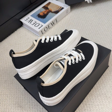 TRAINERS SHOES IN BLACK FABRIC