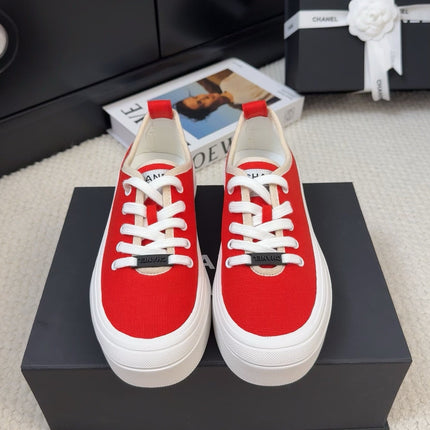 TRAINERS SHOES IN ORANGE RED FABRIC