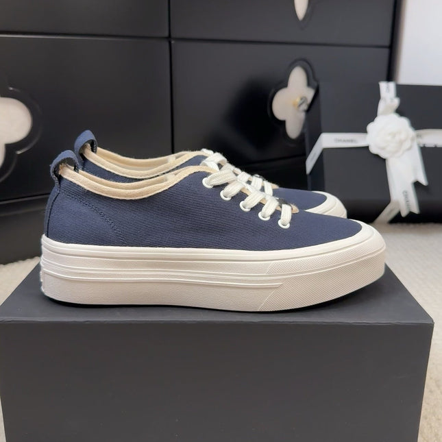 TRAINERS SHOES IN NAVY BLUE FABRIC