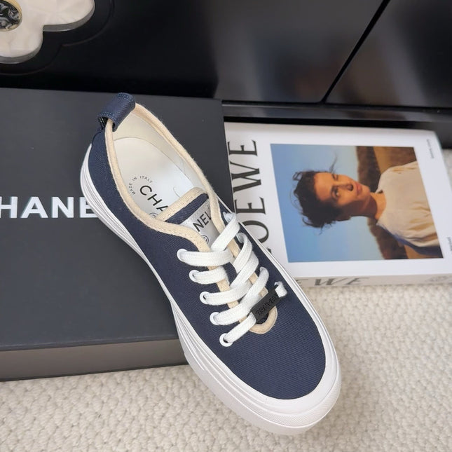 TRAINERS SHOES IN NAVY BLUE FABRIC