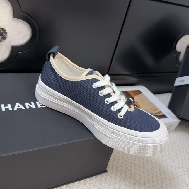 TRAINERS SHOES IN NAVY BLUE FABRIC