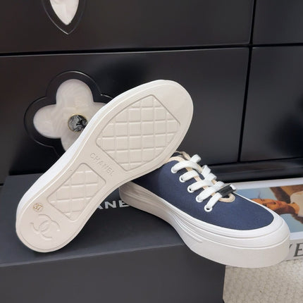 TRAINERS SHOES IN NAVY BLUE FABRIC