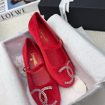 MARY JANE SHOES IN CHERRY RED VELVET WITH CRYSTALS LOGO