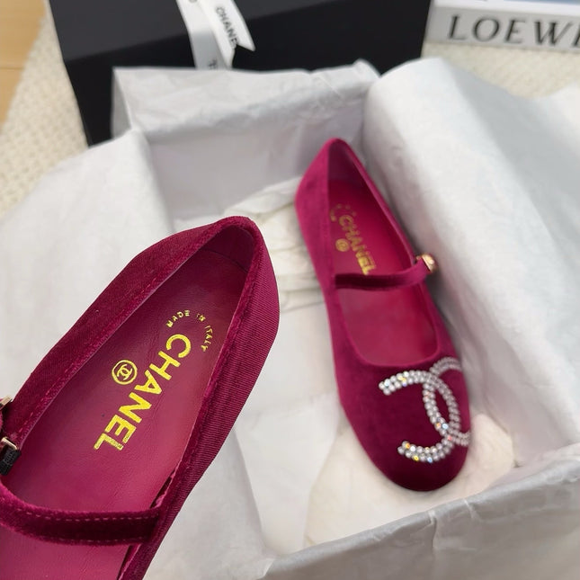 MARY JANE SHOES IN JAM PURPLE VELVET WITH CRYSTALS LOGO
