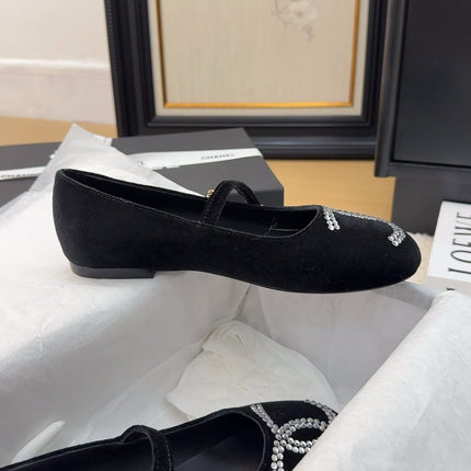 MARY JANE SHOES IN BLACK VELVET WITH CRYSTALS LOGO