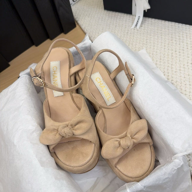 HIGH 12 CM PLATFORM SANDALS IN CAMEL BEIGE SUEDE