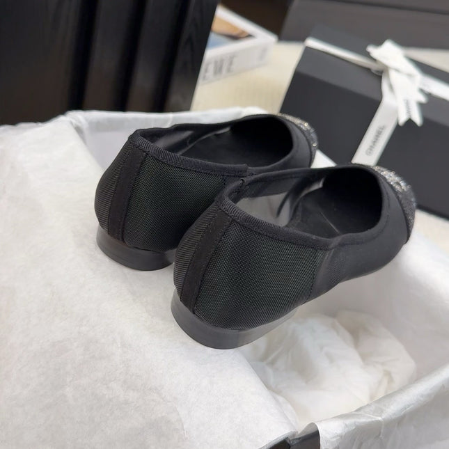 BALLET FLAT IN BLACK FABRIC AND MESH WITH CRYSTALS