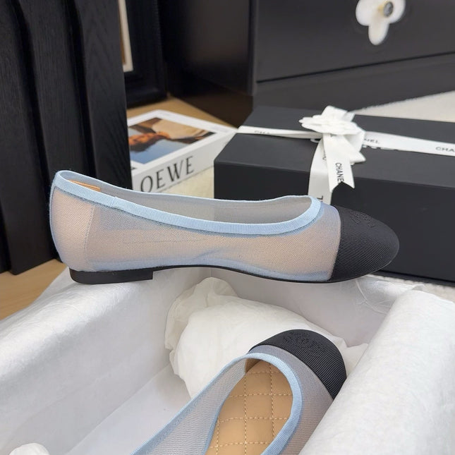 BALLET FLAT IN BLACK FABRIC AND BABY BLUE MESH