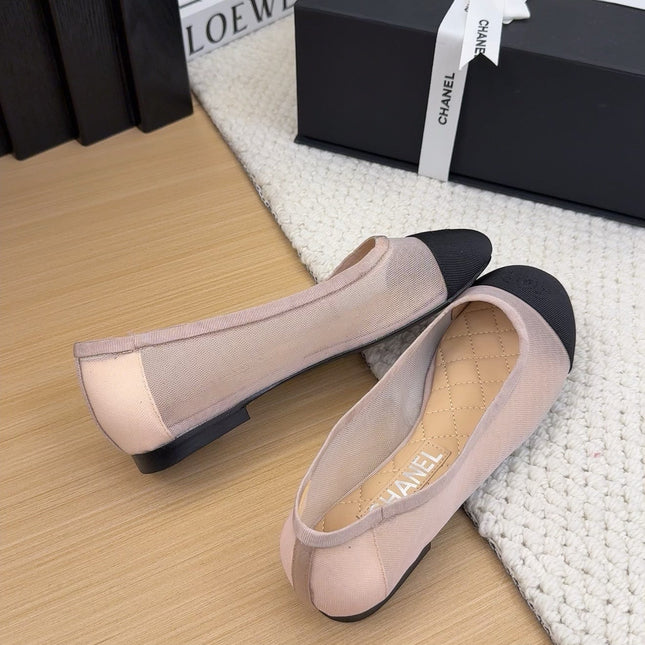 BALLET FLAT IN BLACK FABRIC AND PASTEL PINK MESH