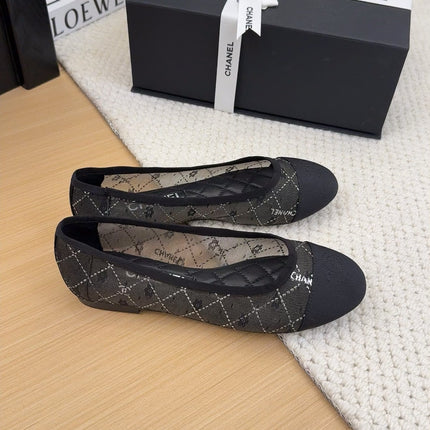 BALLET FLAT IN BLACK FABRIC AND MESH