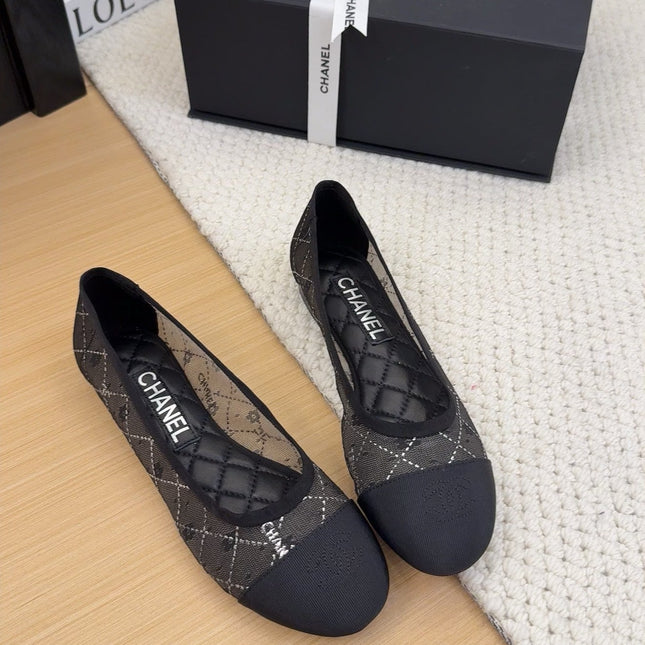 BALLET FLAT IN BLACK FABRIC AND MESH
