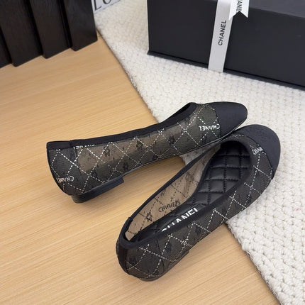 BALLET FLAT IN BLACK FABRIC AND MESH