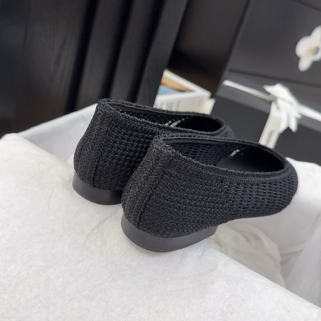 BALLERINAS IN BLACK RAFFIA