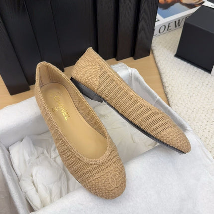 BALLERINAS IN PEANUT BROWN RAFFIA