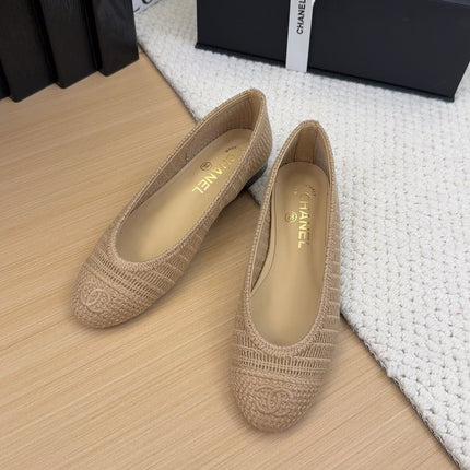 BALLERINAS IN PEANUT BROWN RAFFIA