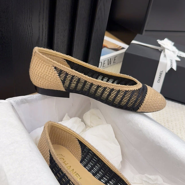 CC 25 Ballet Flat Beige Black Raffia