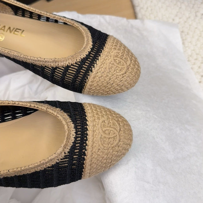 CC 25 Ballet Flat Beige Black Raffia