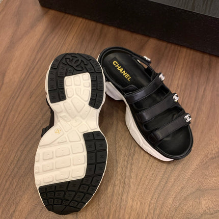 SANDAL 25S LOGO IN BLACK LAMBSKIN