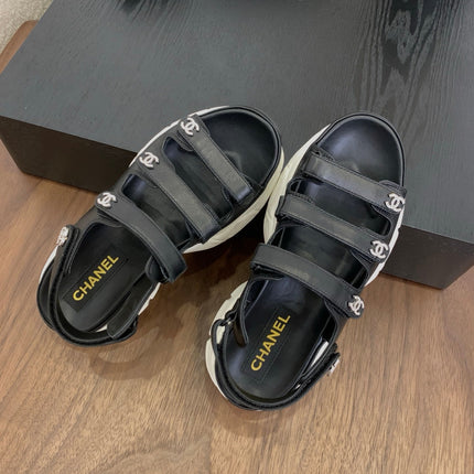 SANDAL 25S LOGO IN BLACK LAMBSKIN