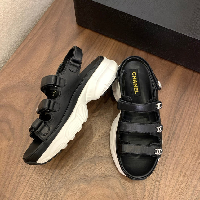 SANDAL 25S LOGO IN BLACK LAMBSKIN