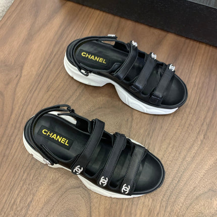 SANDAL 25S LOGO IN BLACK LAMBSKIN