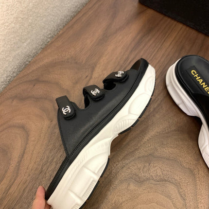 MULES 25S LOGO IN BLACK LAMBSKIN