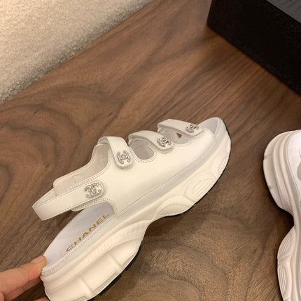 SANDAL 25S LOGO IN WHITE LAMBSKIN