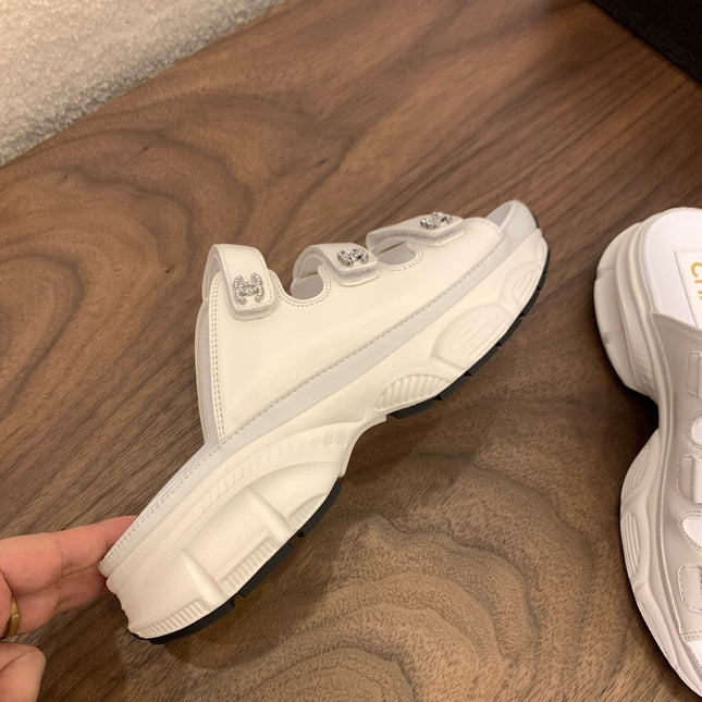 MULES 25S LOGO IN WHITE LAMBSKIN