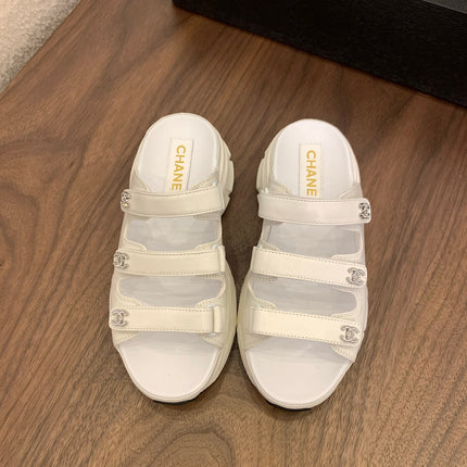 MULES 25S LOGO IN WHITE LAMBSKIN