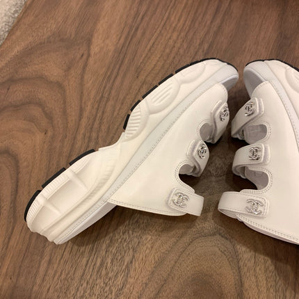 MULES 25S LOGO IN WHITE LAMBSKIN