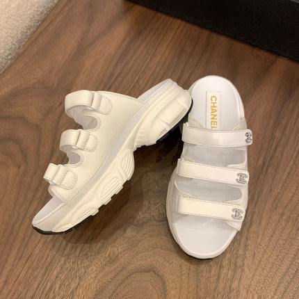 MULES 25S LOGO IN WHITE LAMBSKIN