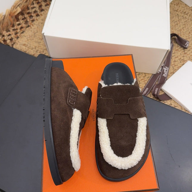 HM 25S MULE IN DARK CHOCOLATE BROWN SUEDE MIX WHITE SHEARLING